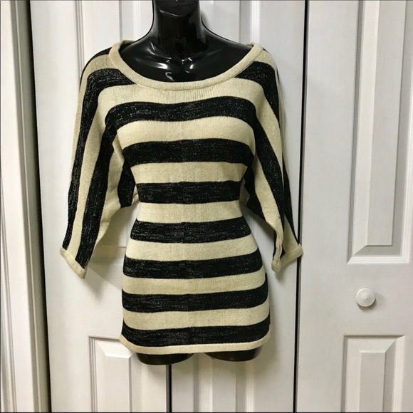 Romeo and Juliet striped sweater size medium - Picture 3 of 8